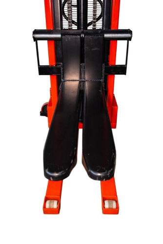 Штабелер гидравлический 2,0 т 3,0 м TOR CTY-EH с раздвижными вилами по ценам производителя в Санкт-Петербурге с доставкой по всей России