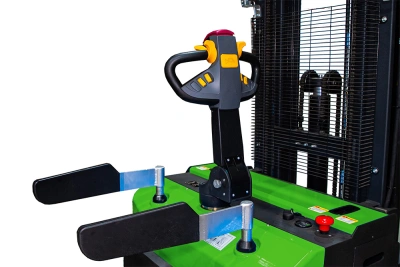 Штабелер самоходный 2,0 т 4,5 м TOR ES20T4 Li-ion 24/200 В/Ач ЭУР, Curtis, H-мачта (с платформой) по ценам производителя в Санкт-Петербурге с доставкой по всей России