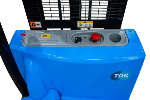 Штабелер самоходный 1,5 т 2,5 м TOR WS15H-2500SC PRO Li-ion 24/60 В/Ач контр. скорости подъема по ценам производителя в Санкт-Петербурге с доставкой по всей России