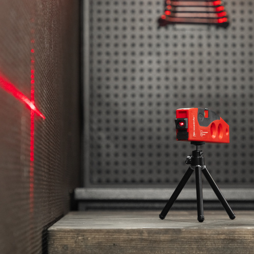 Лазерный уровень, 180 мм, 220 мм штатив, 4 глазка Matrix купить в Москве с доставкой по всей России | ProtosMarket.ru