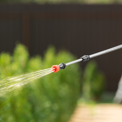 Опрыскиватель ранцевый аккумуляторный D-12LA, 12 л, 12 В, 8 Ач Denzel по ценам производителя в Санкт-Петербурге с доставкой по всей России