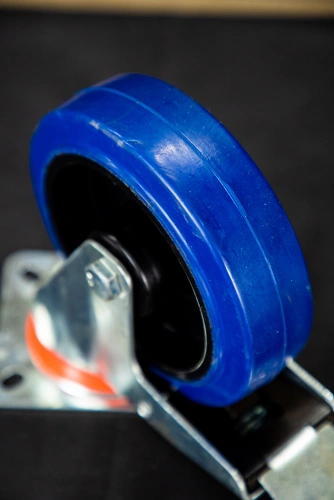 Колесо поворотное резина SRCLb 63 160 мм с тормозом (N) по ценам производителя в Санкт-Петербурге с доставкой по всей России