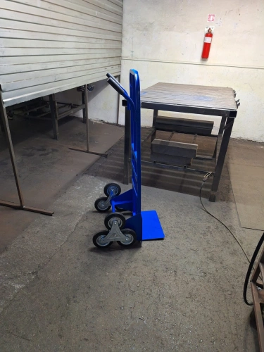 Тележка грузовая для лестниц TOR КГ-200ПЛ г/п 200 кг (трехколесный блок) по ценам производителя в Санкт-Петербурге с доставкой по всей России