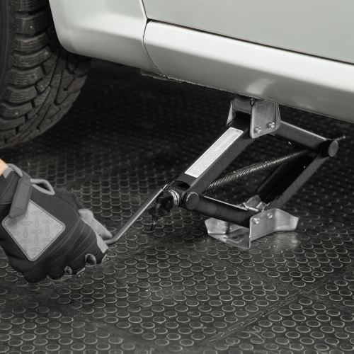 Домкрат ромбический винтовой универсальный ТУ 5.16-469-0213-04, 1,5 т, 105-375 мм по ценам производителя в Санкт-Петербурге с доставкой по всей России