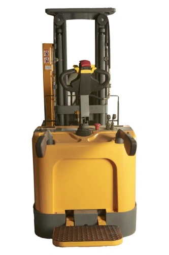 Штабелер самоходный 1,5 т 4,5 м XILIN CPD15R с наклоном мачты и противовесом 24/320 В/Ач по ценам производителя в Санкт-Петербурге с доставкой по всей России