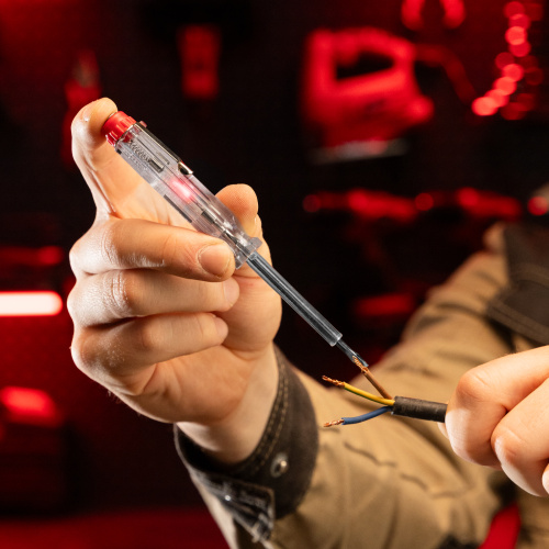 Набор диэлектрических отверток 7 шт, до 1000 В, пробник электрический до 250 В, двухкомпонентные рукоятки Matrix Professional купить в Москве с доставкой по всей России | ProtosMarket.ru