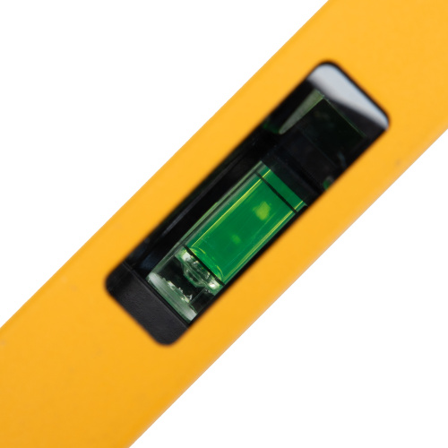 Уровень алюминиевый, магнит, фрезерованный, 3 глазка (1 зеркал.) 0,5 мм/м, 800 мм Denzel по ценам производителя в Санкт-Петербурге с доставкой по всей России