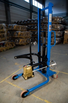 Штабелер-бочкокантователь гидравлический 0,35 т 2,0 м TOR COT по ценам производителя в Санкт-Петербурге с доставкой по всей России